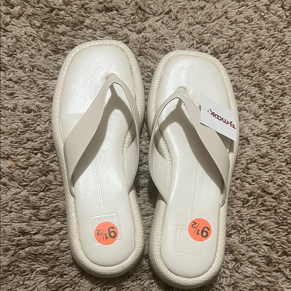 Dolce Vita Cream Flip Flop Sandals